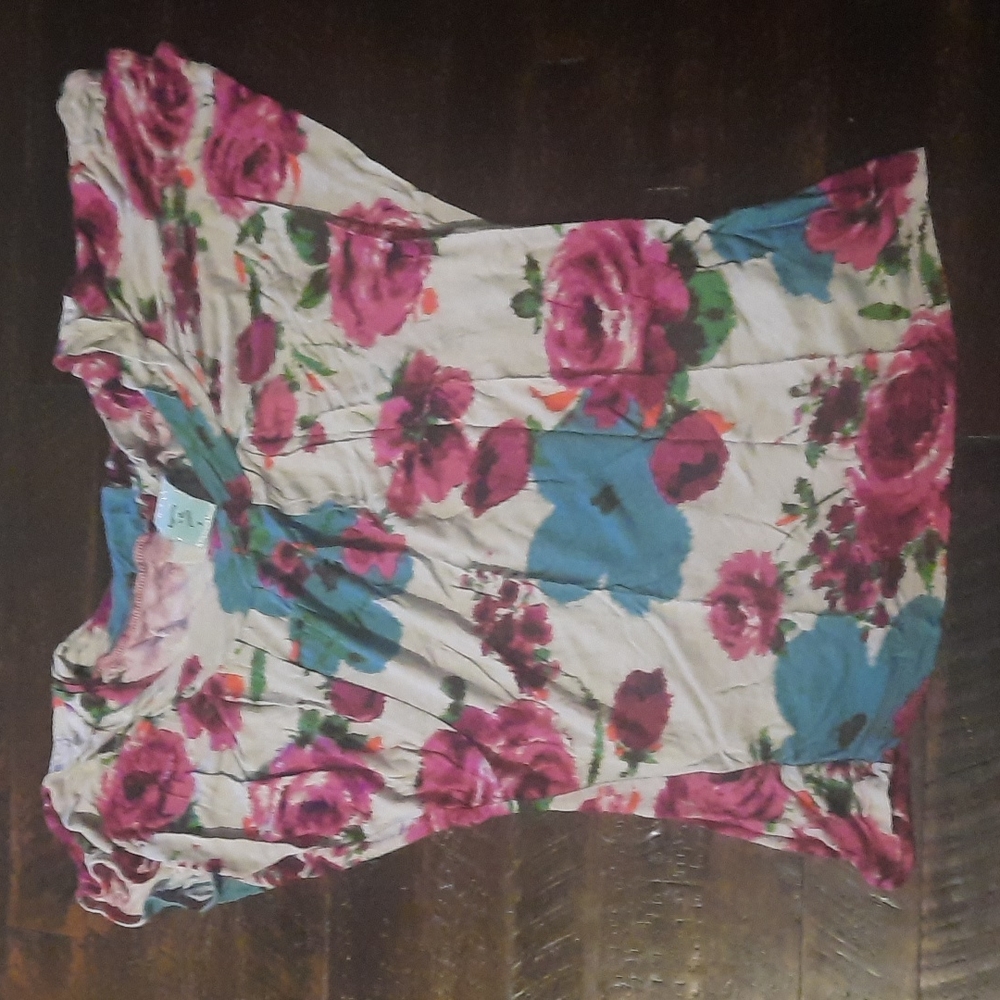Floral‎ top